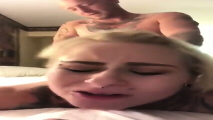 Adultre dun vieux coquin captur sur un tlphone oubli