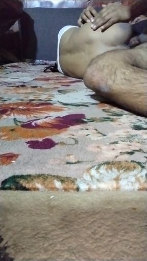 Pakistani beautiful girl and his boyfriend enjoy   Clip 1