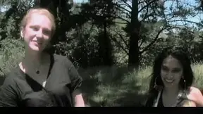 Serena And Acacia Do Outdoor Cunnlingus