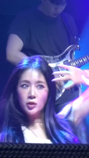 Korean kpop girl gets naughty with her boyfriend