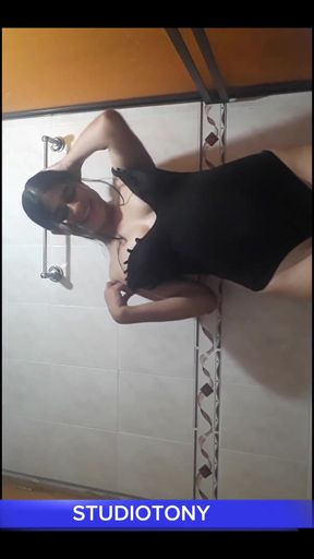 Truth or Dare with a Roommate Who Ended up with Her Pussy Filled with Creampie ( Casero Real)