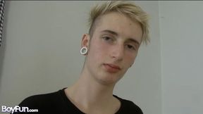 Duey Gretl looks cool while jacking his hard peen