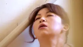 Delightful japanese MILF pleasures herself on the balcony, intense orgasmic delight!