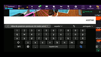 Avakin me deja darle por atras