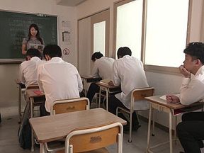 [iqqq-028] Reiko Kobayakawa, A Married Woman Teacher Wh