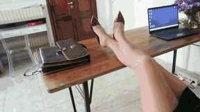 Her weekday 2 Tuesday MP4