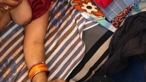 Your Bhabhi Madhu Self Enjoying Pussy Fuking