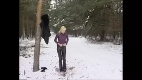 Girls devour monster cocks in wild pussy-eating competition