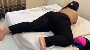 A Naked Arab Secretary with a Big Ass Gets Very Hot in Her Boss's Bed and Wants Anal Sex