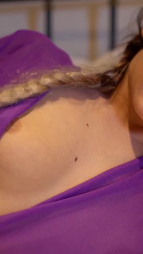 Louise T - I Just Wanna Chill!