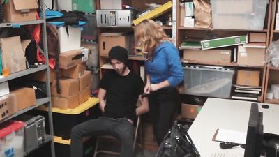 Lucky thief fucks horny MILF security guard