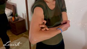 Muscle flexing, arms, shoulders and back - Lanreta