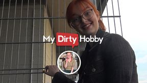 Redhead gets public blowjob and cumshot