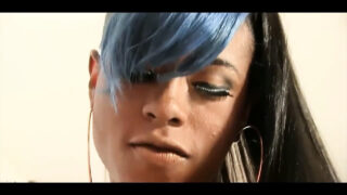 Hisap zakar, hitam, pakaian – perempuan murahan gay berpakaian silang dengan zakar besar sialan dubur