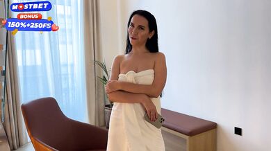 Stepmom accidentally sent her naked photos to her stepson and fucked him