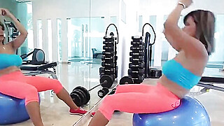 Hot Shemale Naomi Chi Gets Fucked after a Workout in a Gym