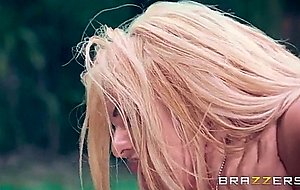 Desiree lopez's pulsating pussy gets the pounding it deserves