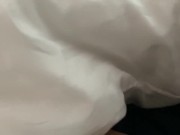 変態大学生が友達の家でこっそりオナニーする