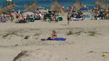 Sexy bikini girl filmed on the beach