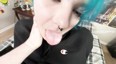 Emo Girl With Huge Tits Give Sloppy Head and Tittyfuck
