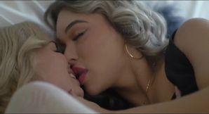 Hot trans fucks girl with her massive cock destroyed her tight pussy