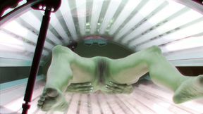 ”Amazing Sexy Teen in Solarium”