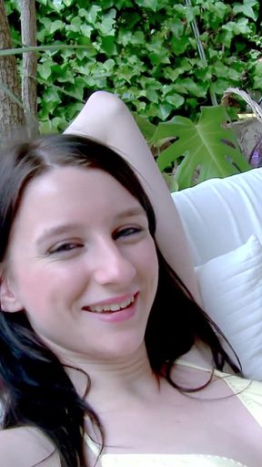 Pauline Cooper: Sexy Video Interview with Pauline Cooper