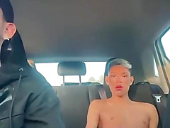 PAGUEI A CORRIDA DANDO O CU