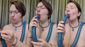 squeezing in some deepthroat practice with my before i headed off for my trip. i have quite a small throat but love ...