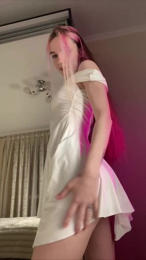 The hottest stuff is in the subscription. Bio subscribe, waiting