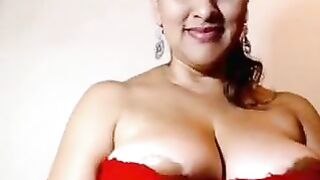 Busty boobs Sumitra womany in her 2nd mms clip