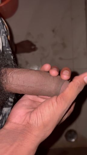land ko hila ke nikal diya sara materiyal