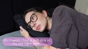 She Broke the Internet so That the Master Would Come and Fuck Her in the Ass!