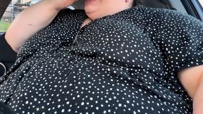 MASSIVE SSBBW fatty eating a 1600-CALORIE fast food SNACK, barely fits in the car — SSBBW Marigold — feedee feederism car stuffing