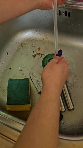 The New Emma's Cooking Show. S1e1: Garlic Breads and Naked Tits.