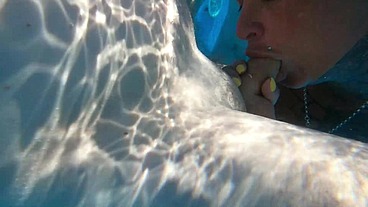 Holiday-Pool-Orgy