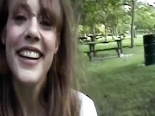 Amateur Tugjob in the Park