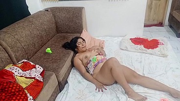 Masturbándome viendo mis videos de como me dan buen sexo por mi 🍑