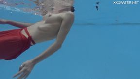 Hd porn with marvelous chick from Underwater Show