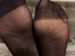 Amateur Foot Fetish Girlfriend Sucks and gives a Footjob