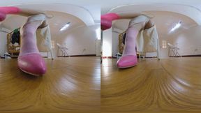 The 3DVR180 LELE high heels and socks outshine the dwarfs