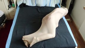 carmen nylonjunge ist notgeil auf nylon encasement