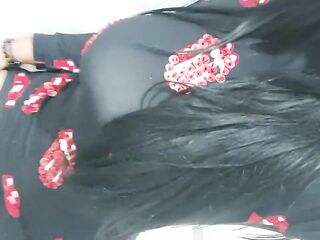 Escondida baño publico.