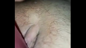 Giorginaita  e il dildo per far impazzire lui che pu&ograve_ solo guardare