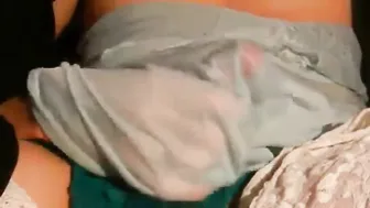 Amateur crossdresser in green knickers jerks off on vintage webcam