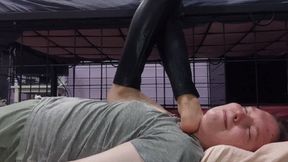 Head and throat trampling and body jumping (wmv)