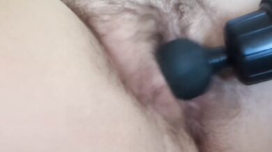 Solo Girl Gets Her Pussy Rammed By Massage Gun