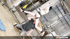 ”Submissive Ellio Amari cums after some rubs & sucks”