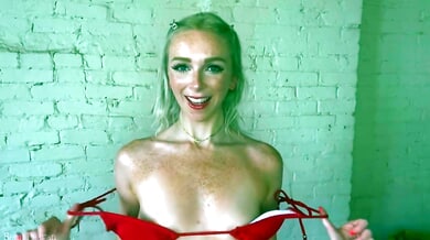 Remi Reagan teases with dirty talk and cums hard on webcam