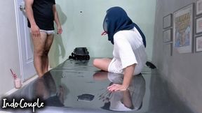Rekaman seks terapis pijat desi asli gadis berhijab Bokep Indo Chika Toge sighed at Entot